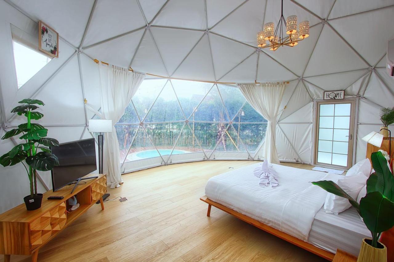 Coconut Galaxy Lodge *