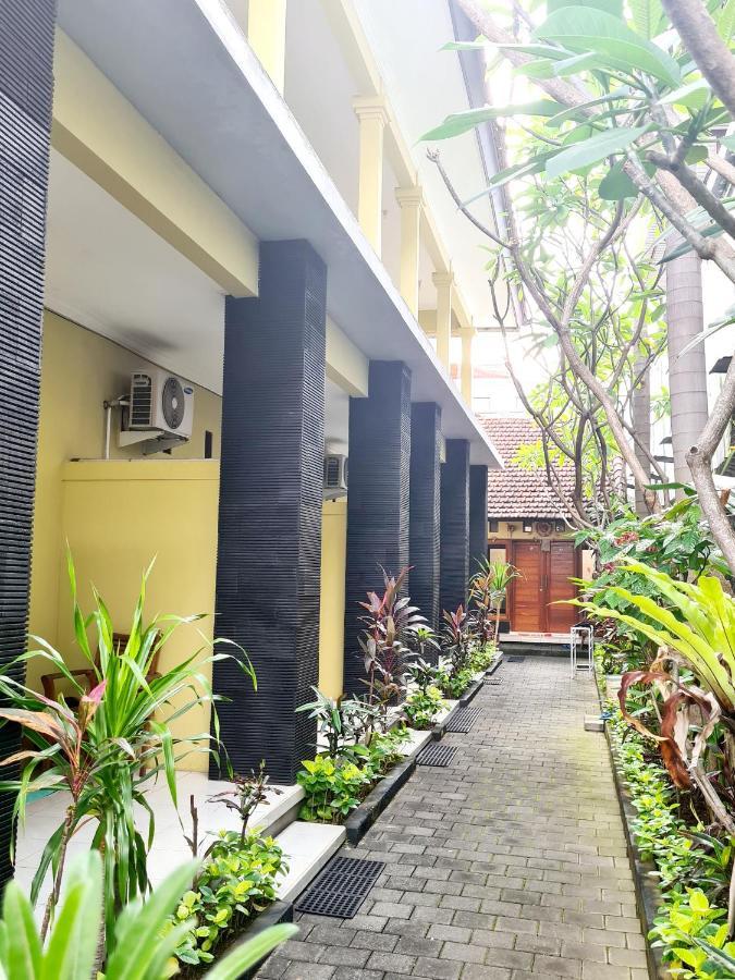 Homestay Kupukupu39 *