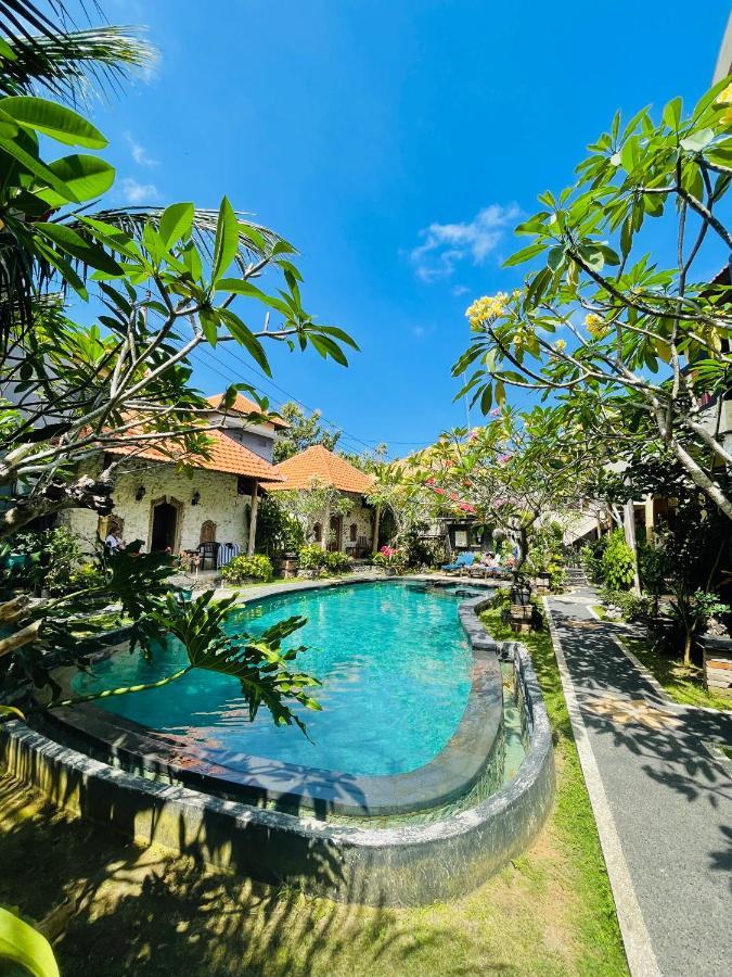 Guest house Satria 2*