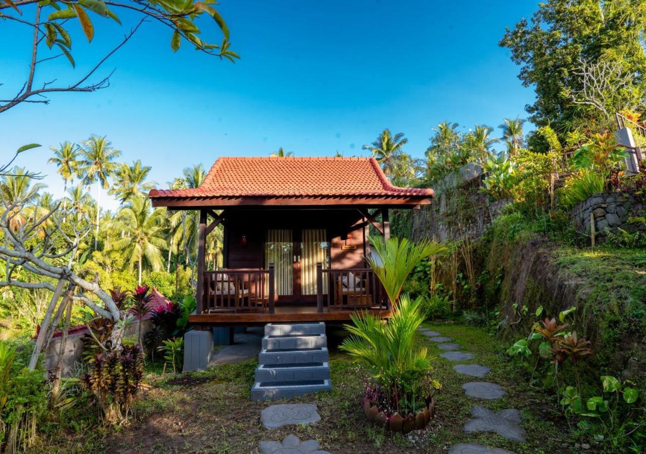 Lodge Amanuba Ersadeva Pulukan