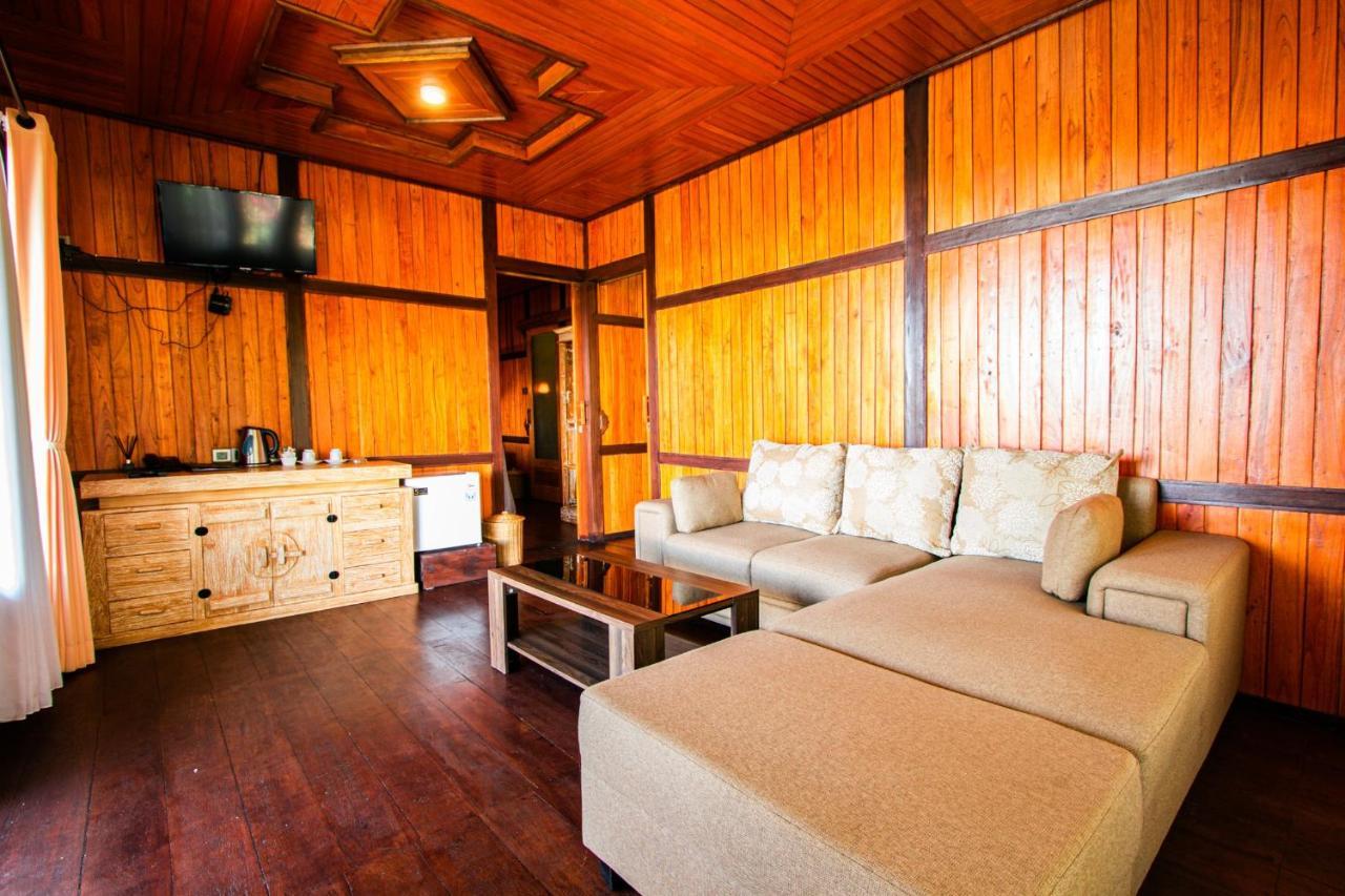 Menir Villa