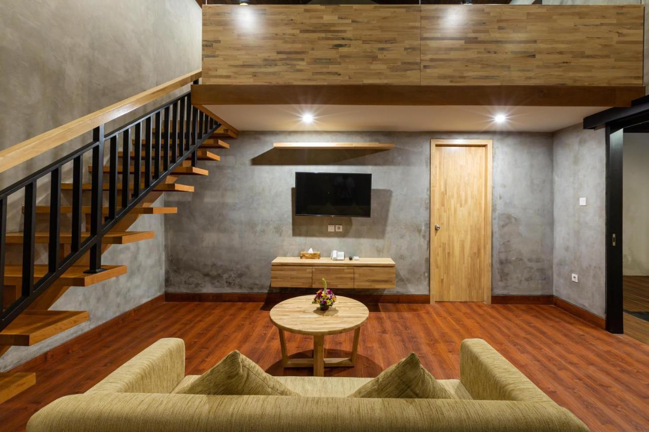 Paisa Villa