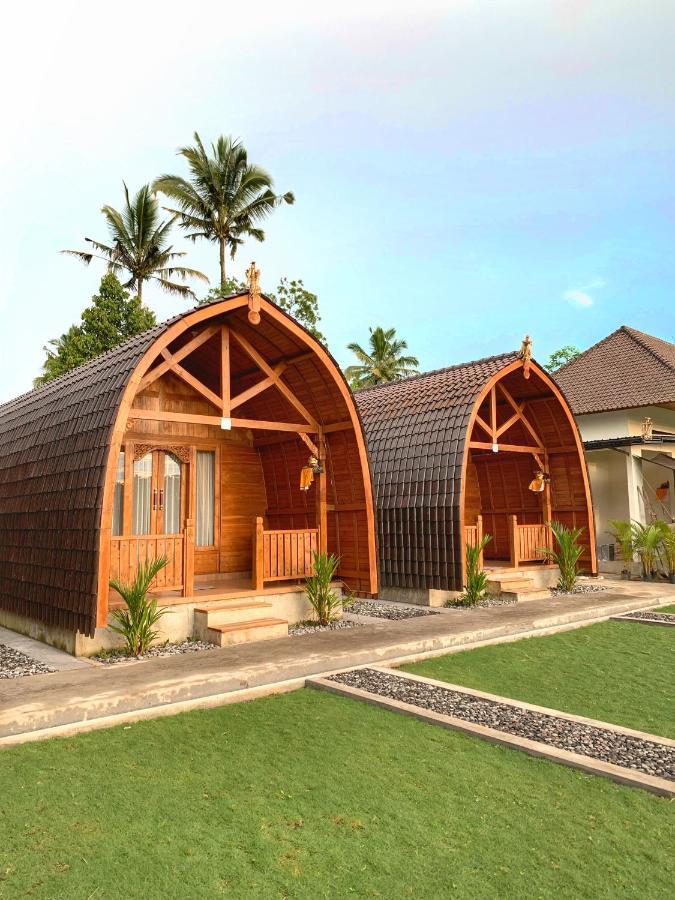 Guest house & *