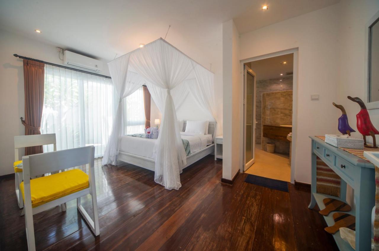 Villa Suzuki Beachfront Ketewel