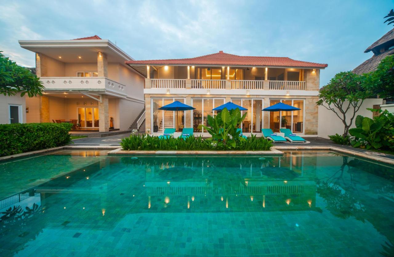 Suzuki Beachfront Villa Ketewel