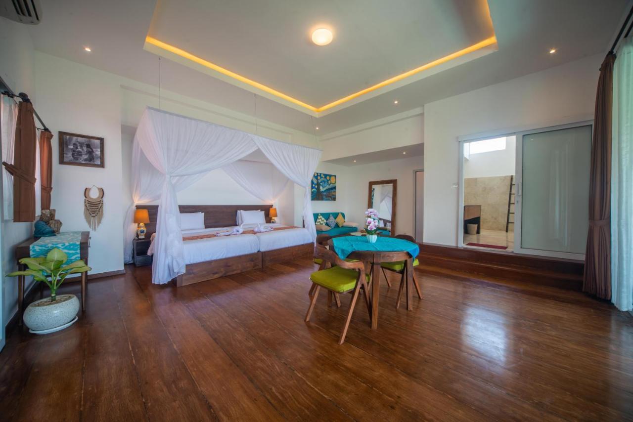 Villa Suzuki Beachfront Ketewel