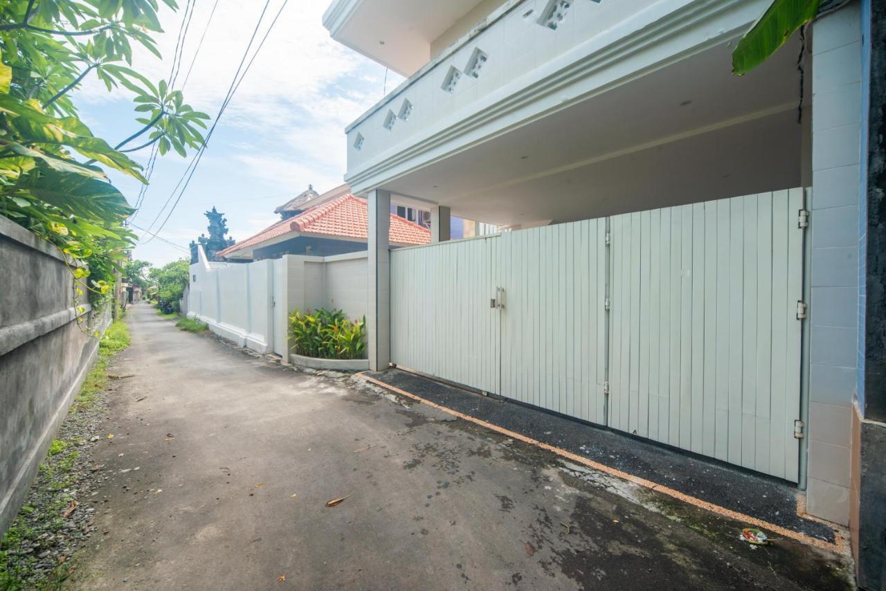 Suzuki Beachfront Villa *