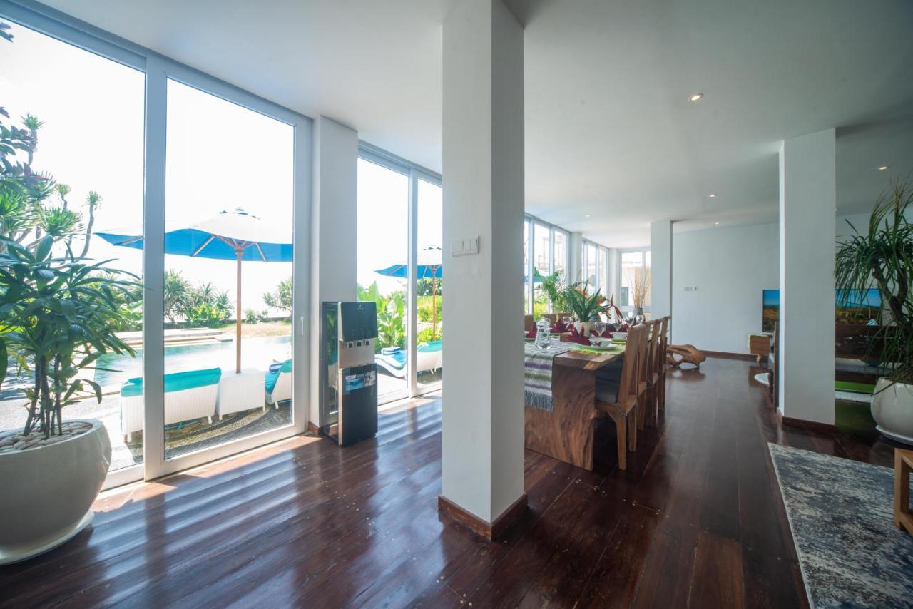 Villa Suzuki Beachfront Ketewel