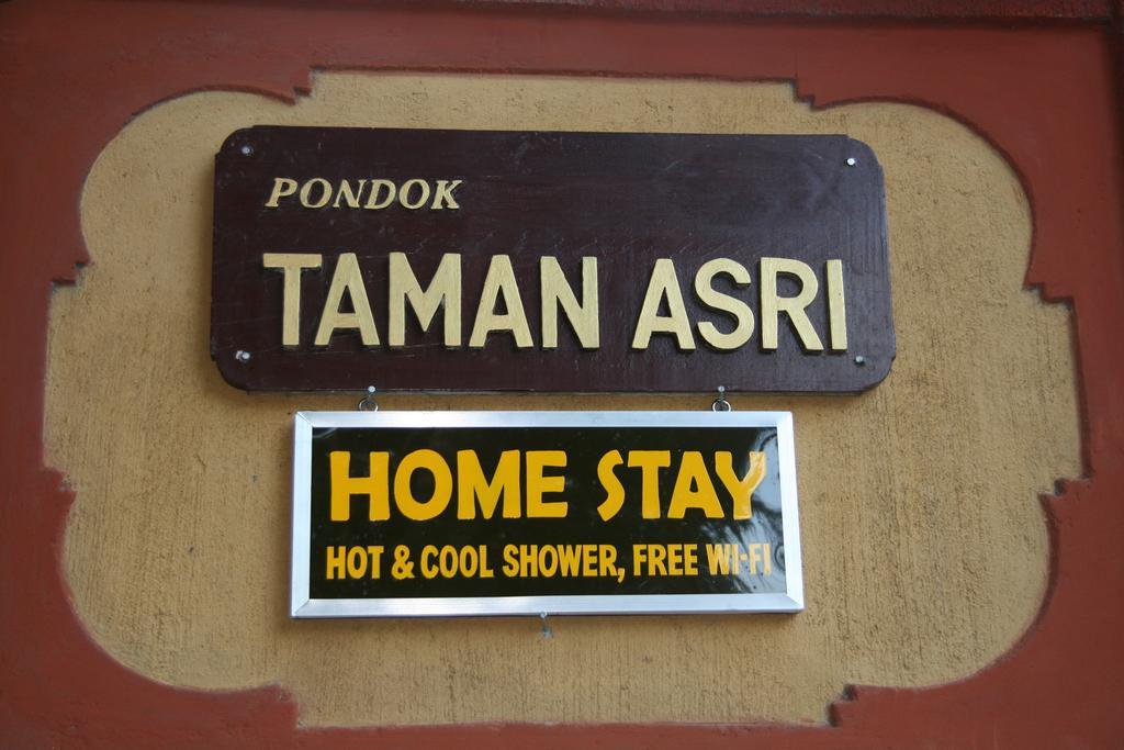 Taman Asri Homestay *