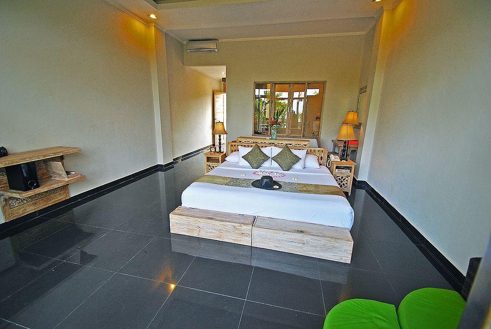 Kajane Tulamben Bali Kubu
