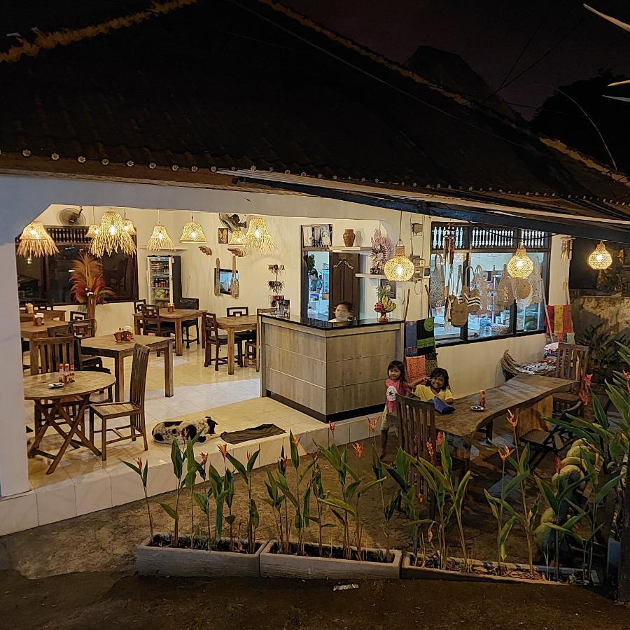 Padang-padang Sari