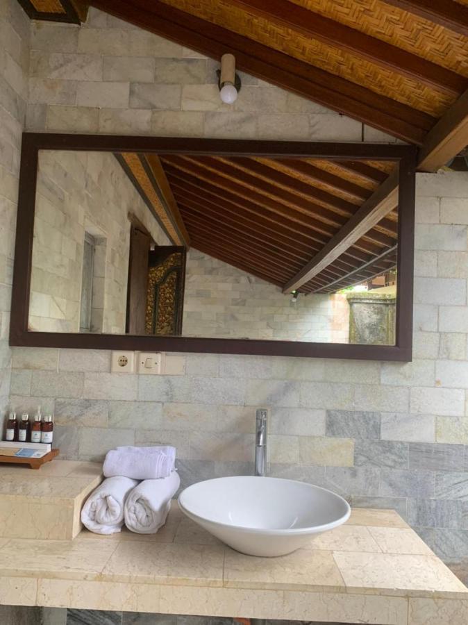 Amatara Agung Raka Resort 4*