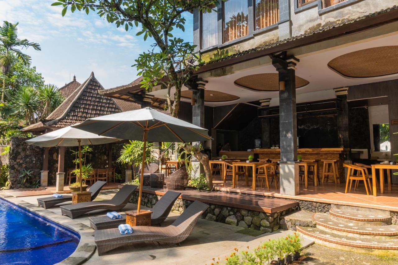 Guest house Dewangga 3*