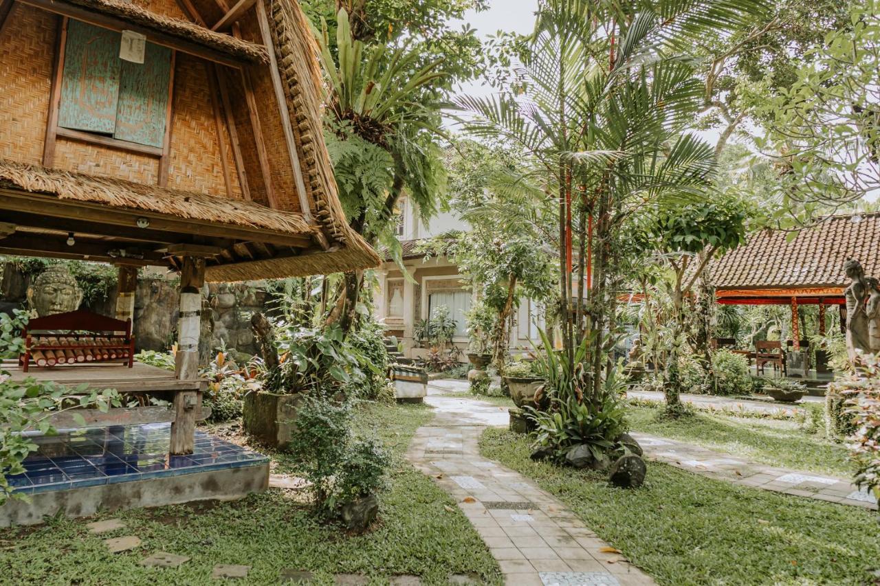 Guest house Dewangga 3*