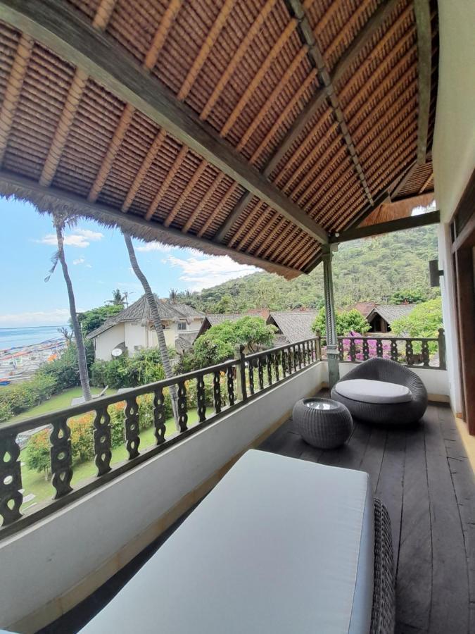 Life In Guest house