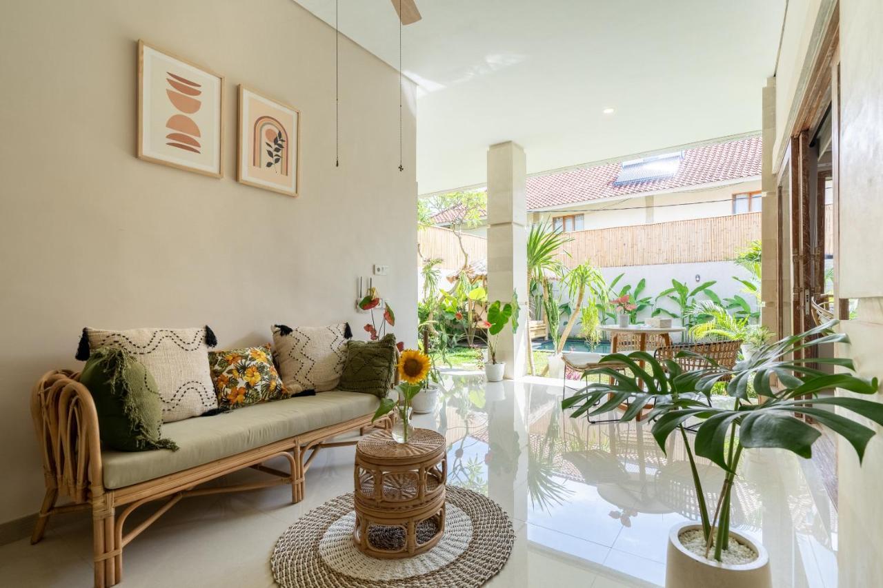 Mozon Garden - A Tropical Paradise By The Villa
