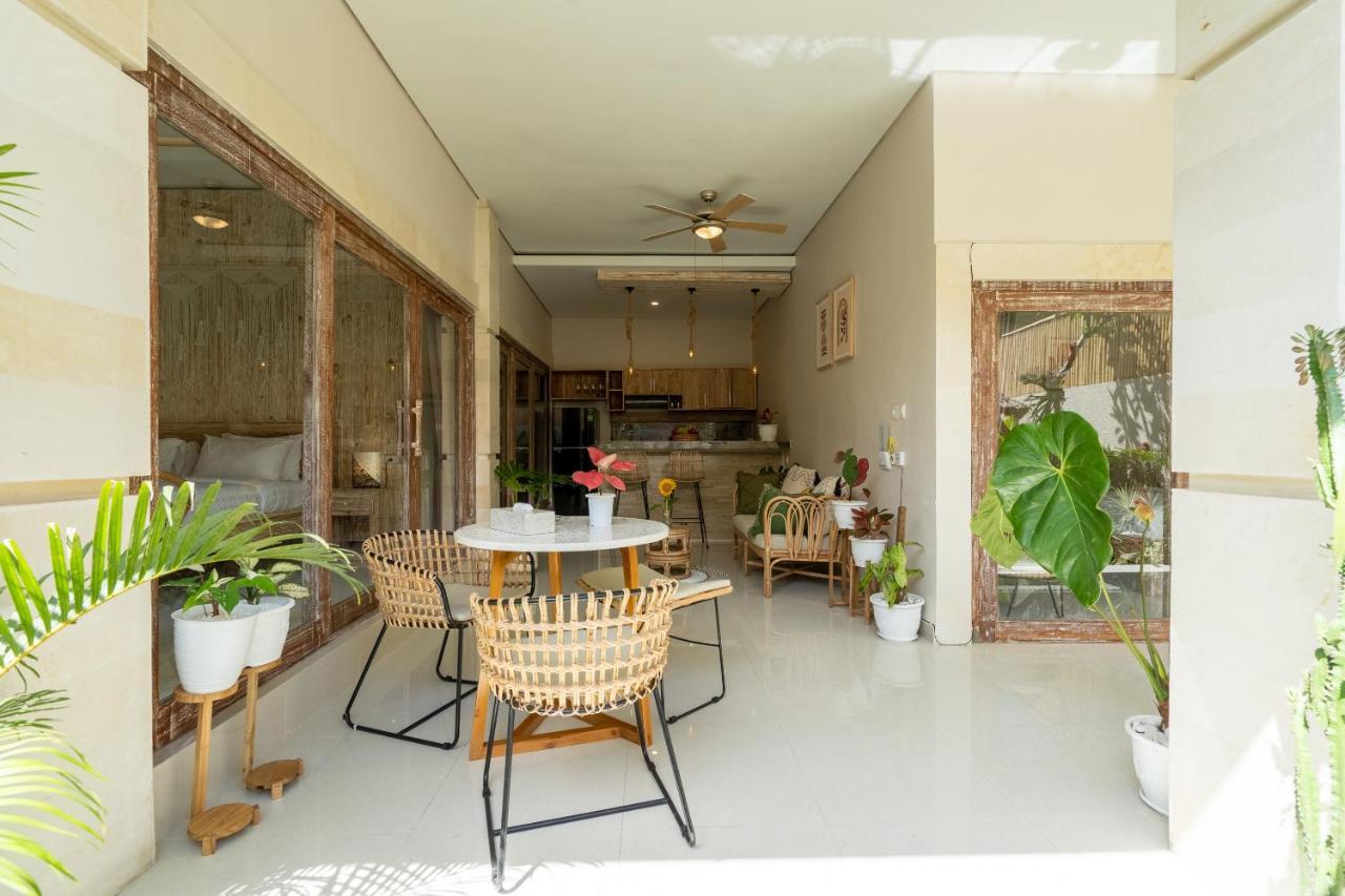 Mozon Garden - A Tropical Paradise By The *