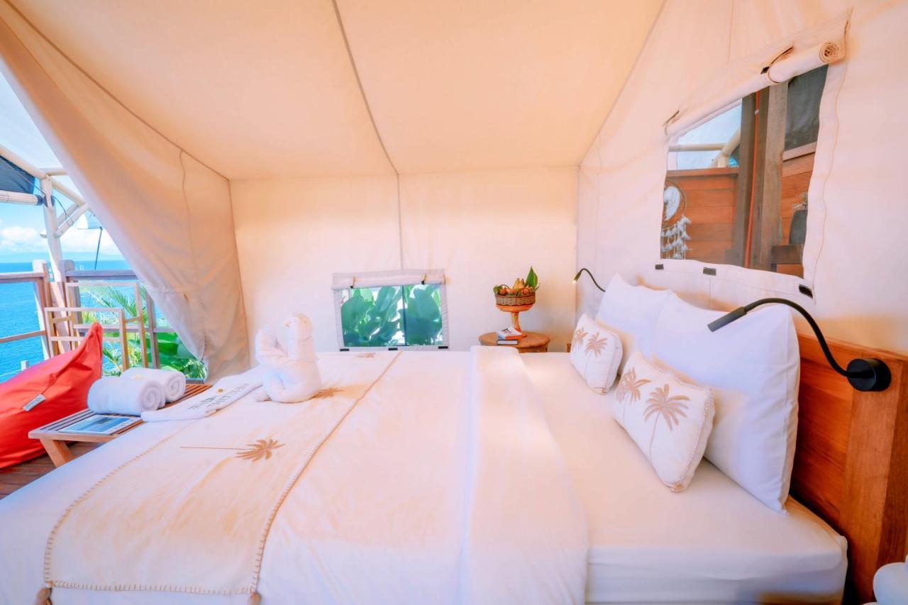 Bali Cliff Glamping Luxury tent Seraya