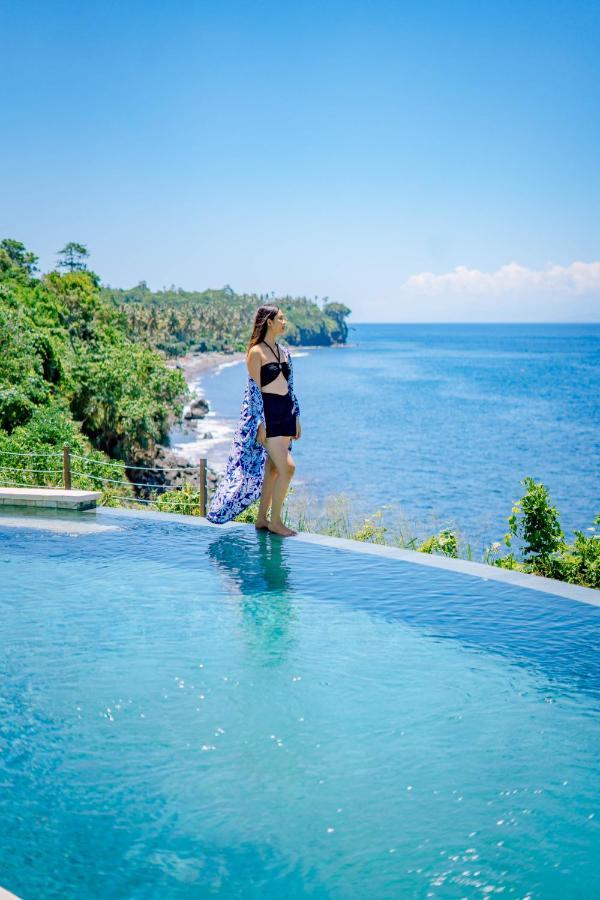 Luxury tent Bali Cliff Glamping Seraya