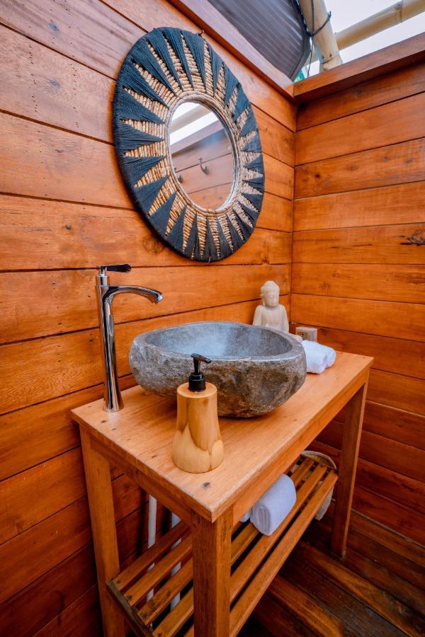 Bali Cliff Glamping Luxury tent Seraya