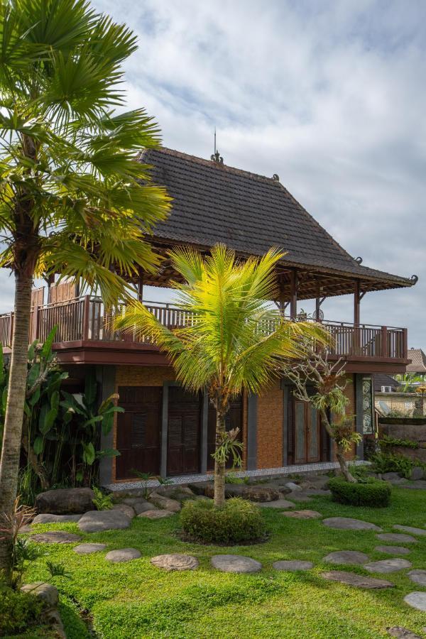Hotel Uma Sebatu 4*