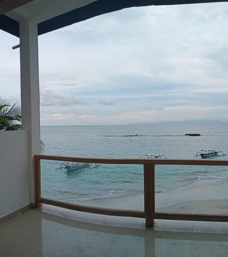 Wisma tamu Utama Front Candi Dasa (Bali)