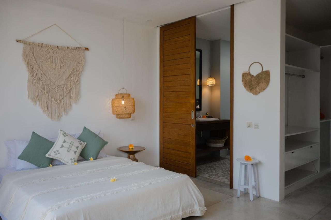 The Bed By The Sea Canggu (Bali)
