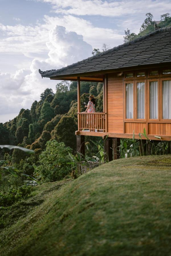Menir Villa Munduk (Bali)