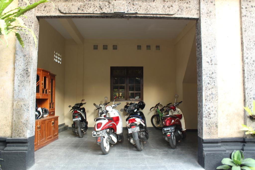 Taman Asri Homestay *