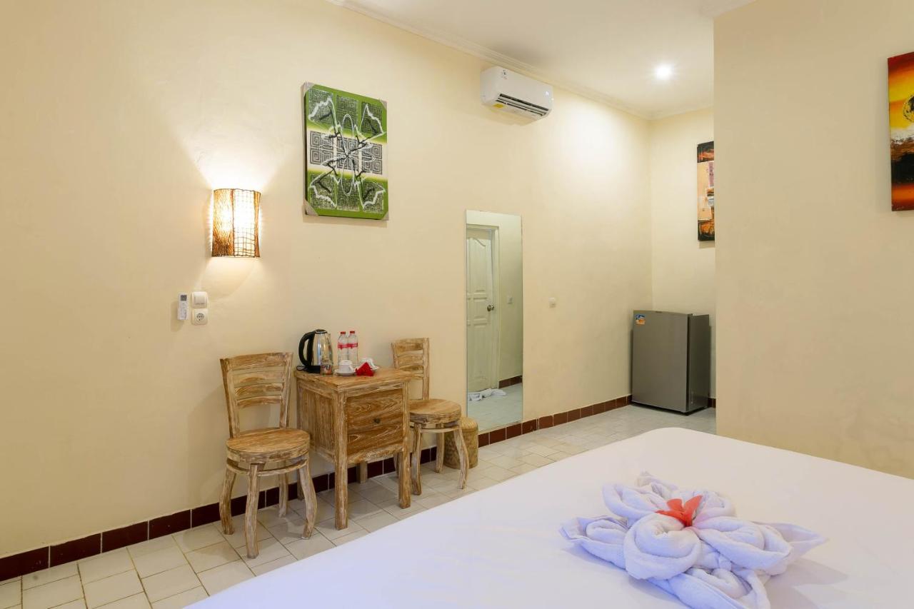 Wisma tamu Utama Front Candi Dasa (Bali)