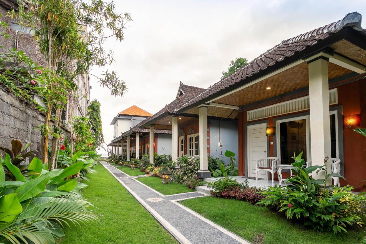 Utama Front * Candi Dasa (Bali)