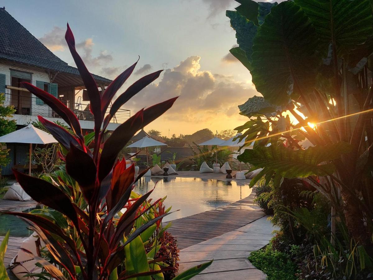 Hotel Spaces Bali Unique Boutique Munggu