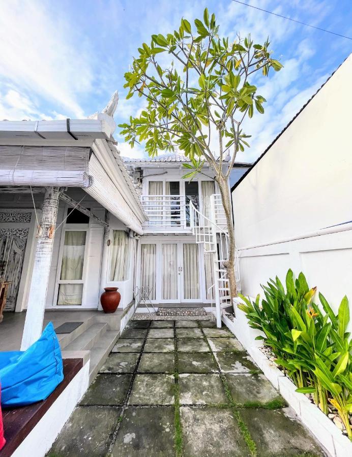 Helenia - 3br Pool & - 5mins To Finns Villa Canggu (Bali)