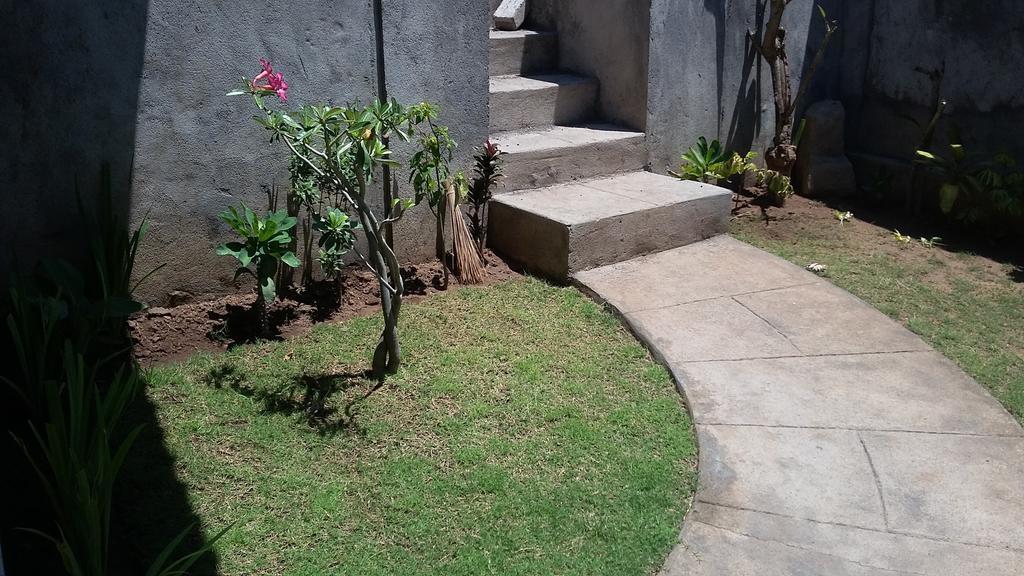 Barong Cafe And Restaurant Holiday park