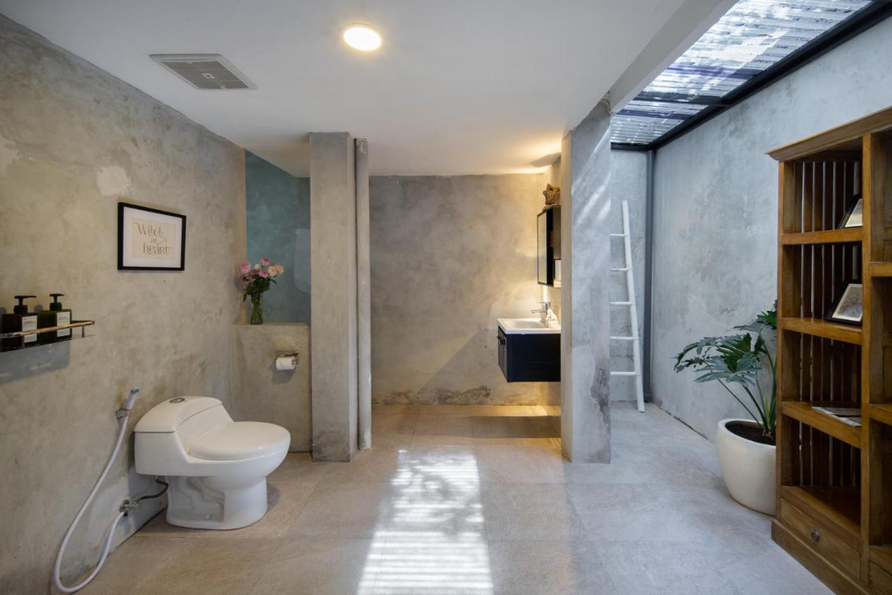 Villa Big & Private 9 Bed, 9 Bath, Viola Villa, Pool, Location *
