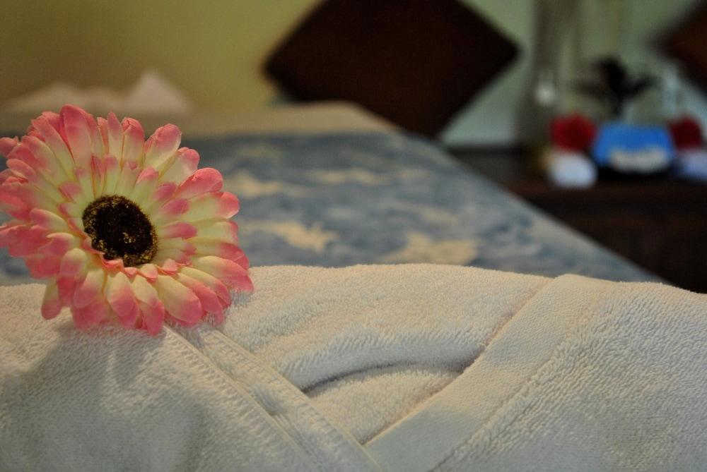 Hotel Alam Sari Keliki & 3*