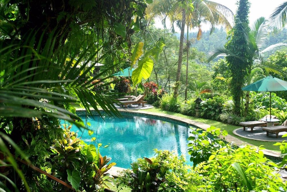 Alam Sari Keliki & Hotel 3*
