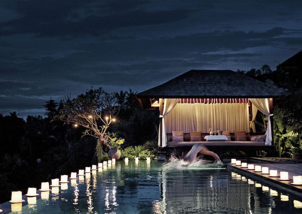 Damai Lovina Hotel 4*