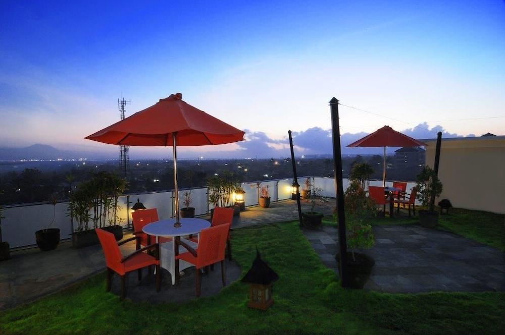 Parkside Denbukit & Jimbaran (Bali)