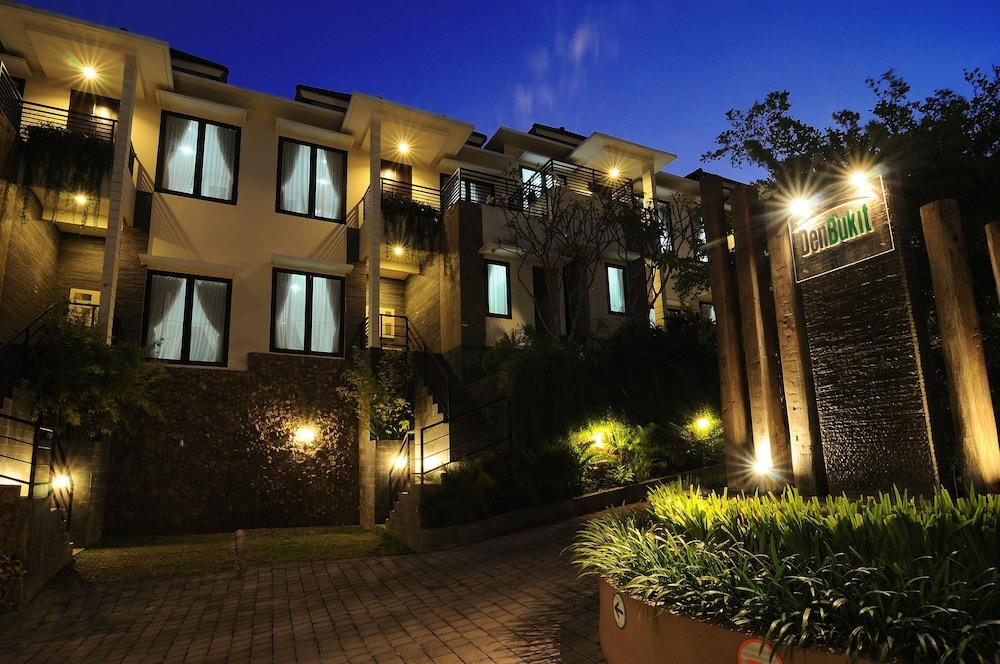 Hotel Parkside Denbukit &