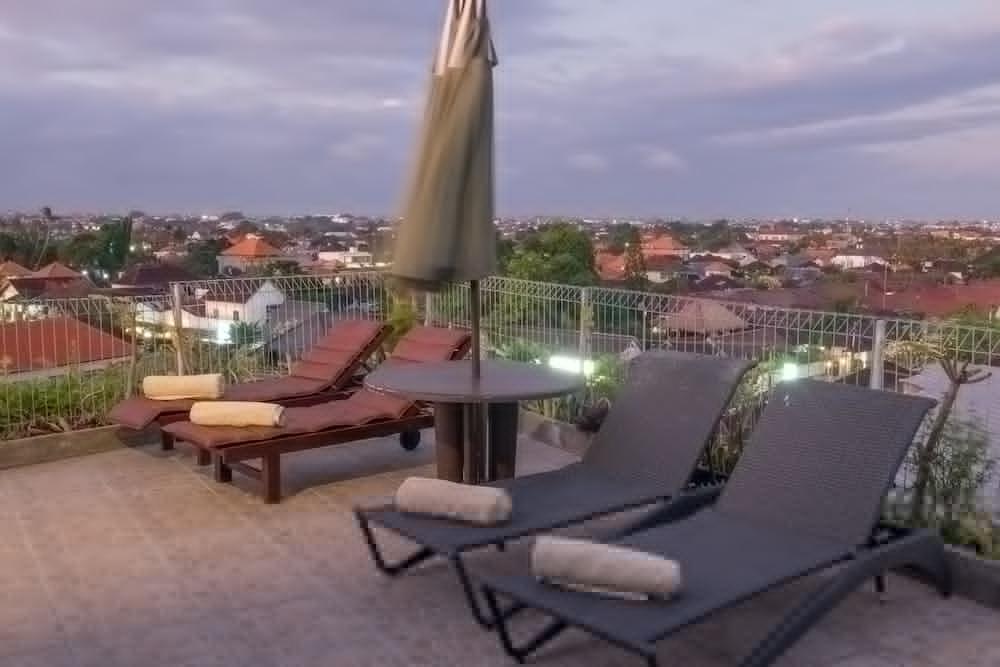 Reddoorz @ Sunset Point 3* Seminyak (Bali)