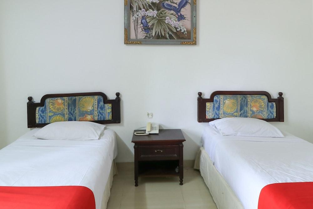 Hotel Oranjje 3*