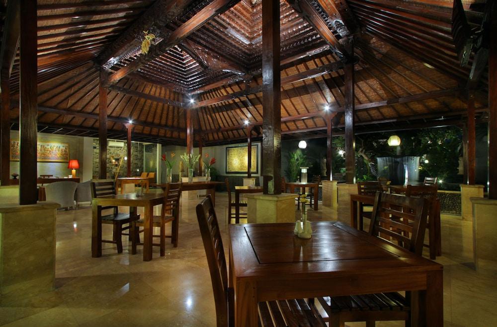 Resor Bali Nyuh Gading Luxury & Seminyak (Bali)