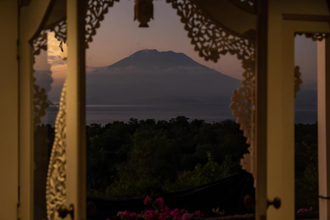 Mambo Hill Resort 4*