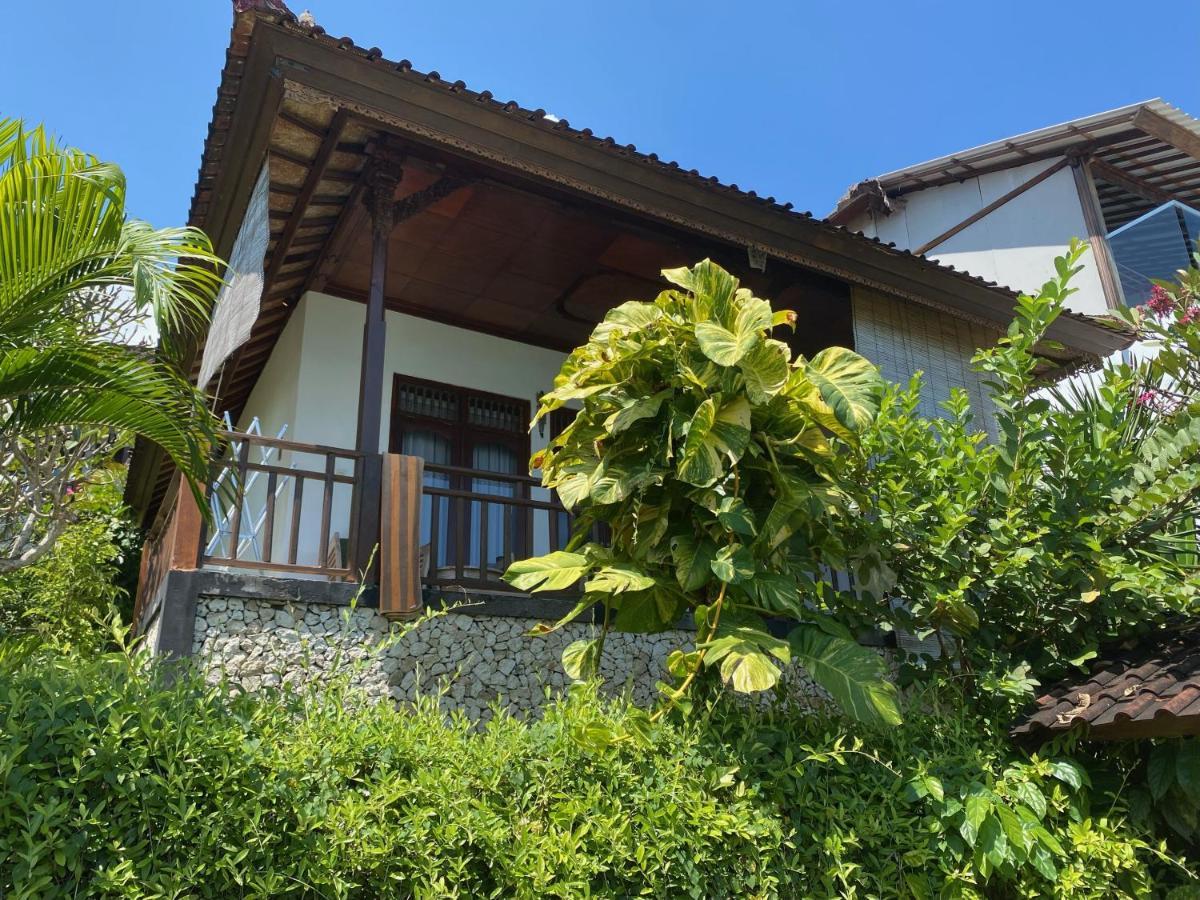 Lembongan Lux Hotel