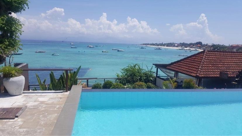 Lembongan Lux 3*