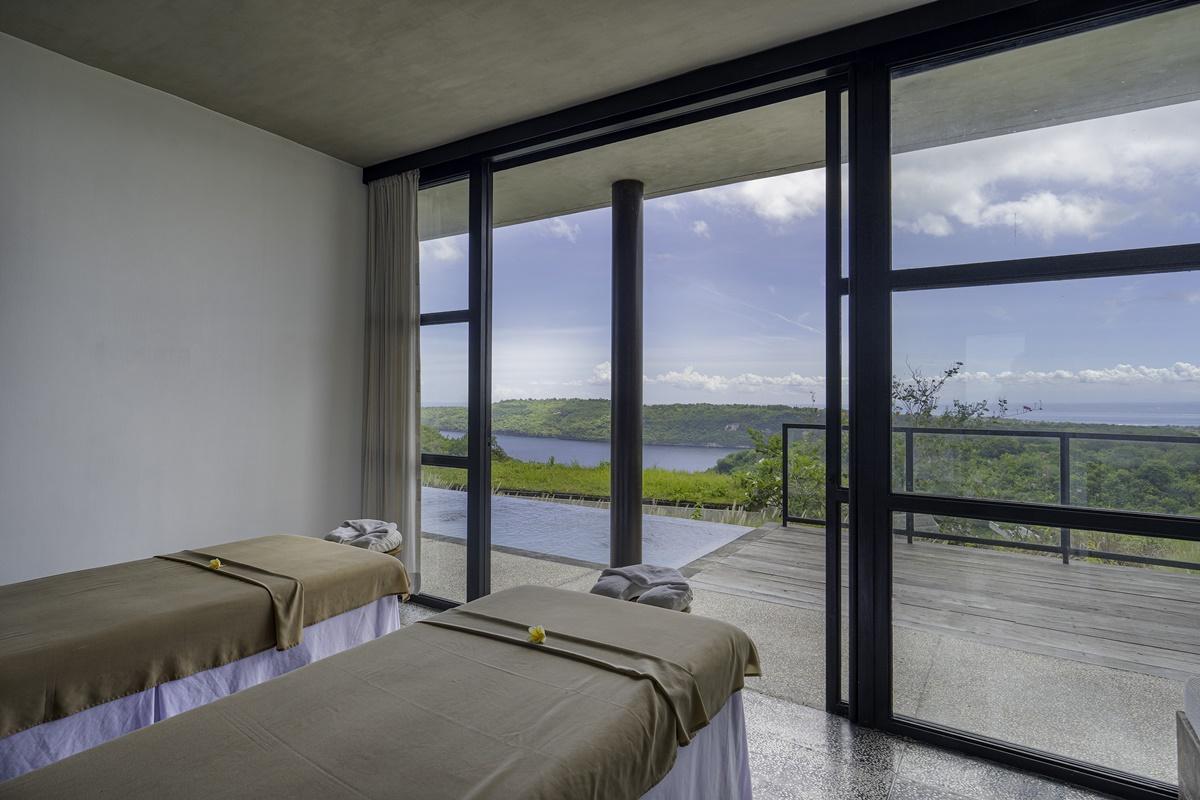 Resort Maua Nusa Penida Bali 5*
