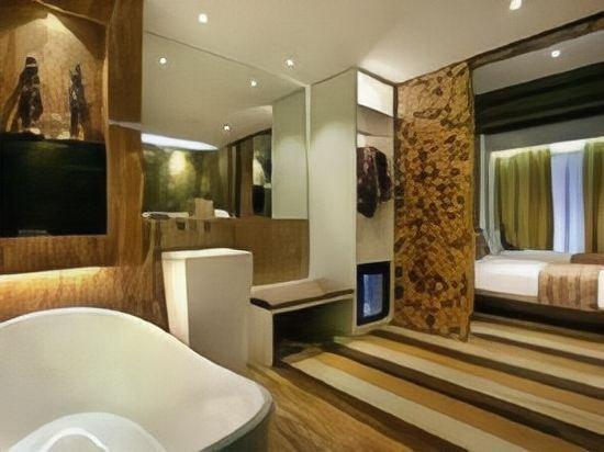 Mega Boutique Kuta (Bali)