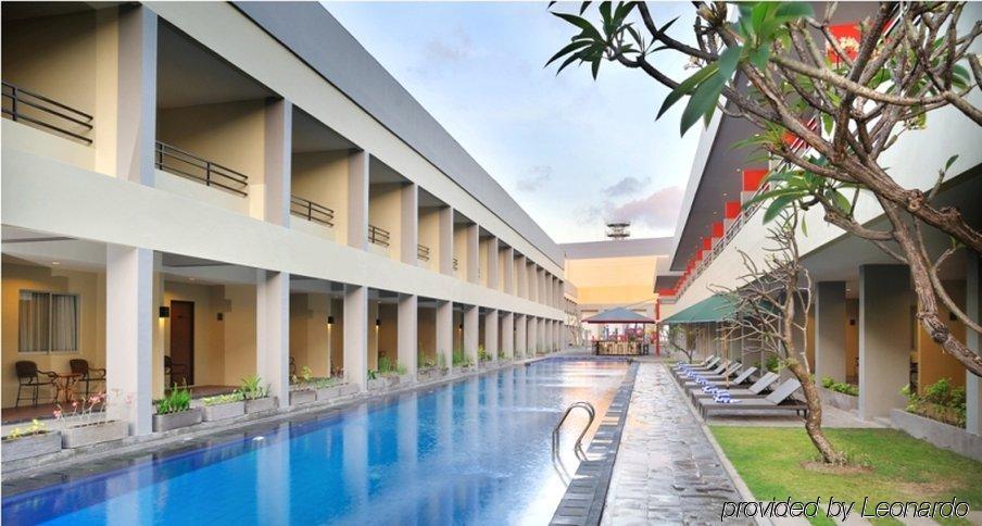 Hotel Kuta Station And