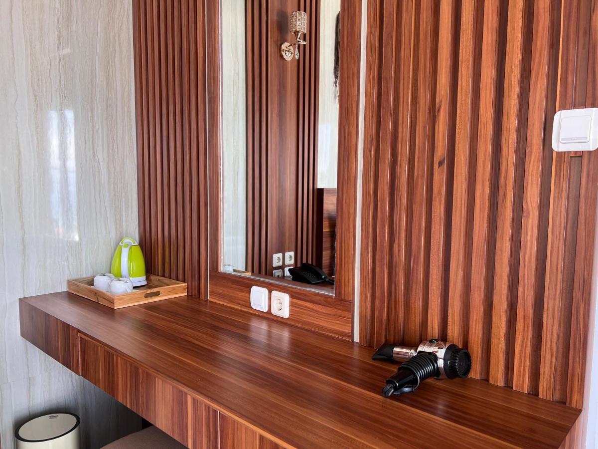 Hotel Grand Yuna Nusa Penida